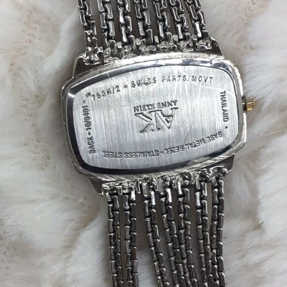 NEW AK Diamond mother of pearl face watch. - Picture 5 of 5